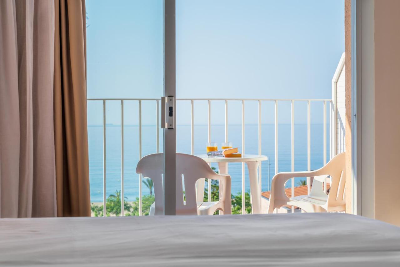 Checkin Catalonia Otel Calella Dış mekan fotoğraf