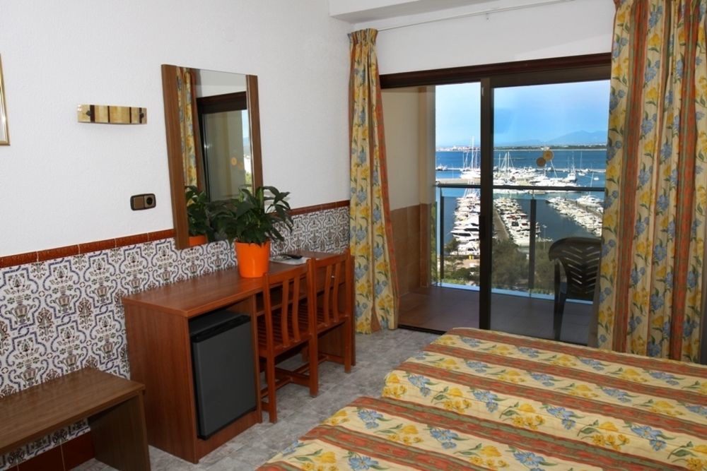 Checkin Catalonia Otel Calella Dış mekan fotoğraf